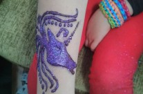 Glittery henna unicorn