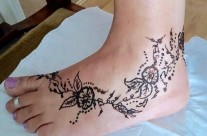 Henna foot